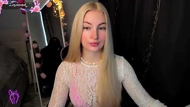 Kimmy powell online show from 04/11/26, 03:03