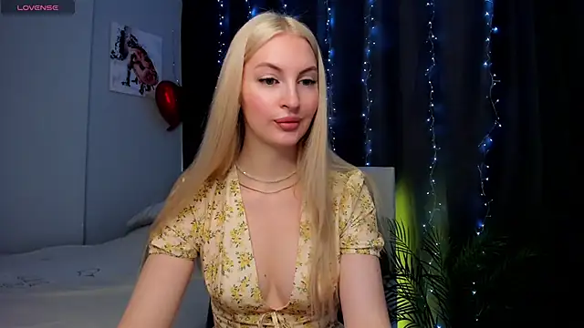 Kimmy powell online show from 10/06/25, 03:51