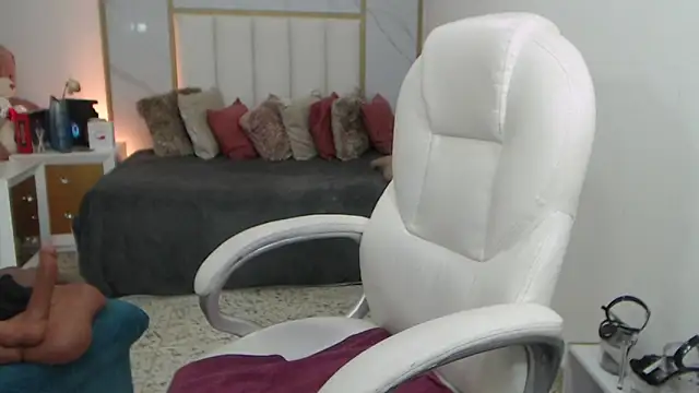 annita cooper  online show from 03/19/25, 03:40