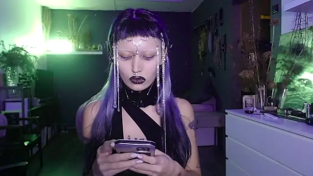 god x girl online show from 12/17/24, 06:53