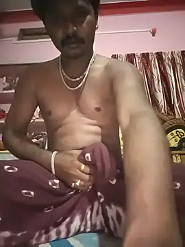 Snapshot of Kartik_bbc_indian chatting on 09/10/25, 10:53 Kartik bbc indian online show from 09/10/25, 10:53