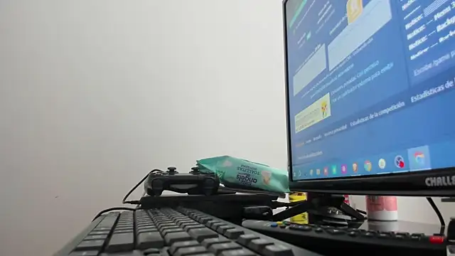 samantha  wilson online show from 12/22/25, 03:12