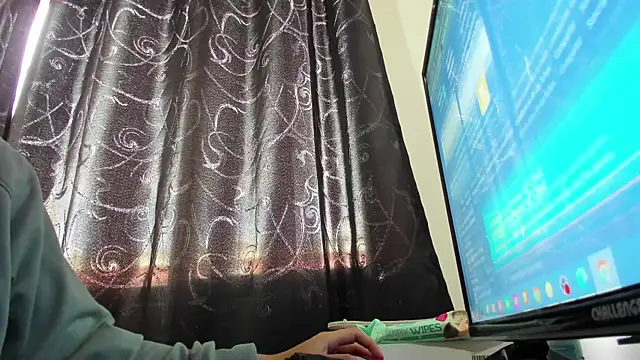 samantha  wilson online show from 11/05/25, 01:25