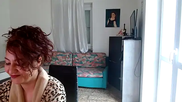 danasantoreal online show from 04/11/26, 07:56