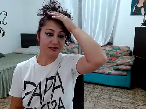 danasantoreal online show from 11/07/25, 03:49