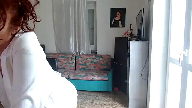 danasantoreal online show from 04/17/26, 07:55