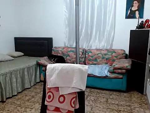 danasantoreal online show from 11/27/25, 03:34