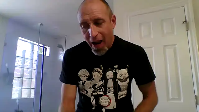 El Gizmo online show from 05/18/26, 08:02