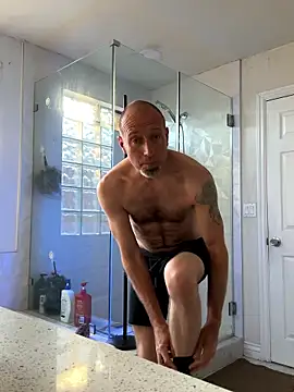 El Gizmo online show from 01/12/26, 04:03