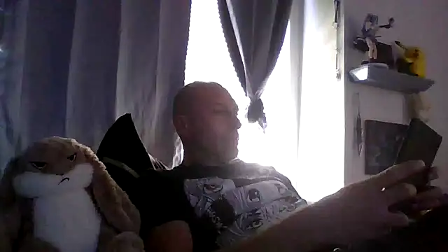 El Gizmo online show from 05/19/26, 04:14