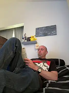 El Gizmo online show from 03/15/26, 07:21