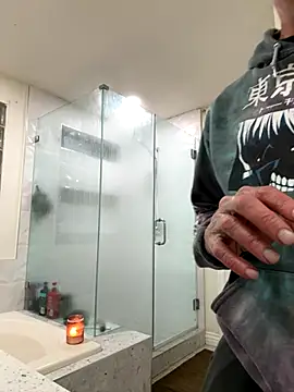 Snapshot of El_Gizmo chatting on 11/06/25, 10:41 El Gizmo online show from 11/06/25, 10:41