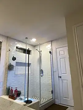 El Gizmo online show from 12/19/25, 08:27