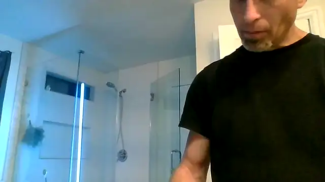 El Gizmo online show from 05/22/26, 03:37
