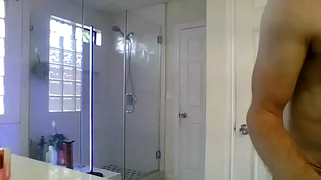 El Gizmo online show from 04/12/26, 10:46