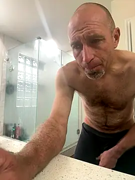 Snapshot of El_Gizmo chatting on 11/14/25, 05:05 El Gizmo online show from 11/14/25, 05:05