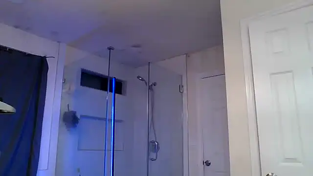 El Gizmo online show from 03/10/26, 04:49