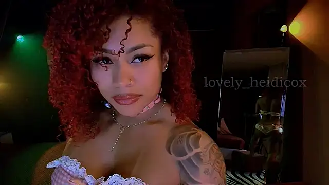 HeidiCox online show from 11/30/25, 12:33