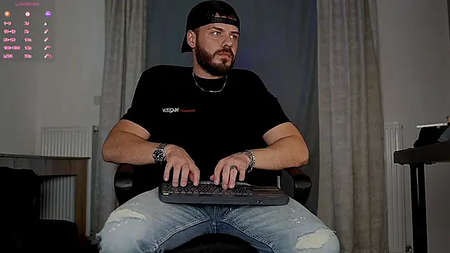 juliusmasters online show from 10/27/25, 08:21