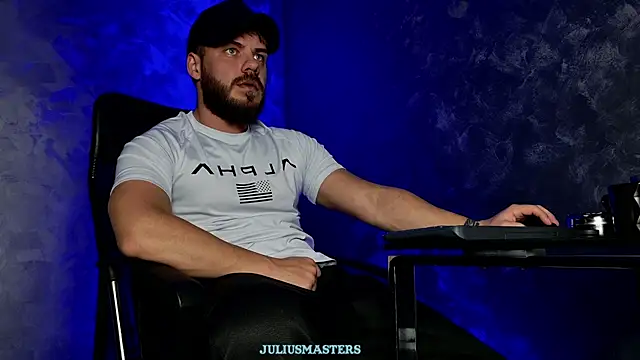 Snapshot of juliusmasters chatting on 01/13/26, 08:46 juliusmasters online show from 01/13/26, 08:46