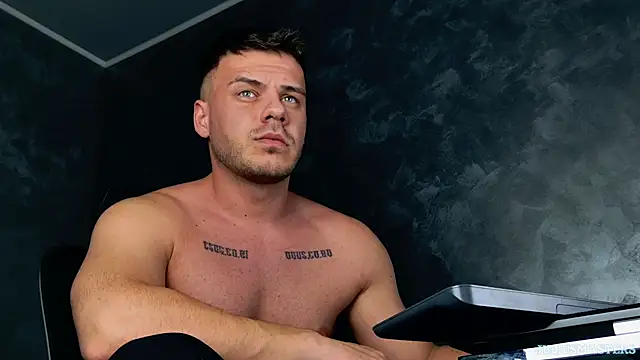 Snapshot of juliusmasters chatting on 02/07/26, 12:18 juliusmasters online show from 02/07/26, 12:18