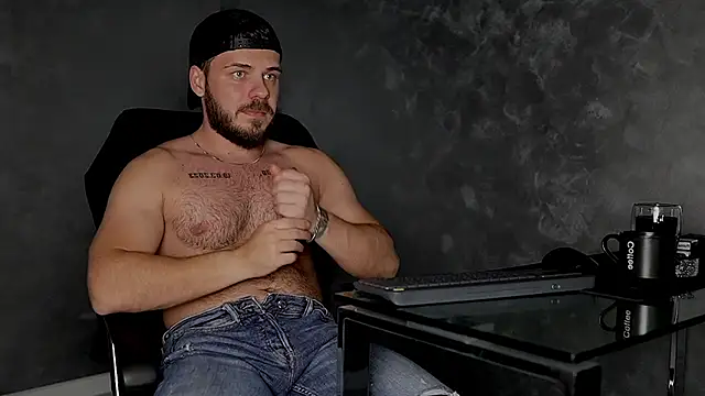 juliusmasters online show from 11/03/25, 07:50