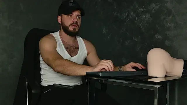 juliusmasters online show from 11/25/25, 07:47