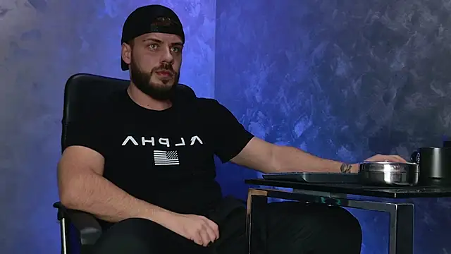 juliusmasters online show from 12/14/25, 07:41