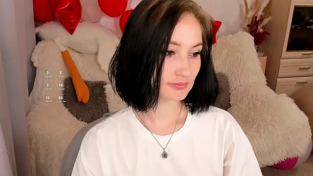 LisaMooore online show from 07/02/26, 03:23