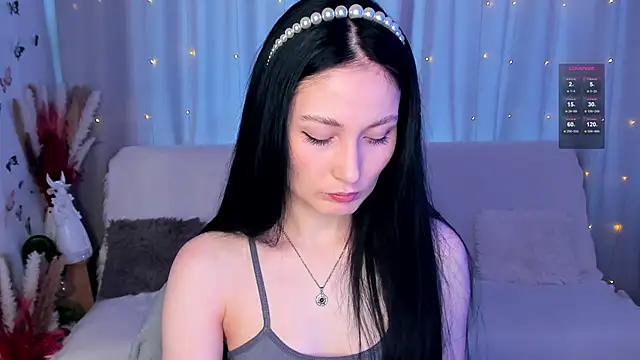 Snapshot of LisaMooore chatting on 02/27/25, 10:55 LisaMooore online show from 02/27/25, 10:55