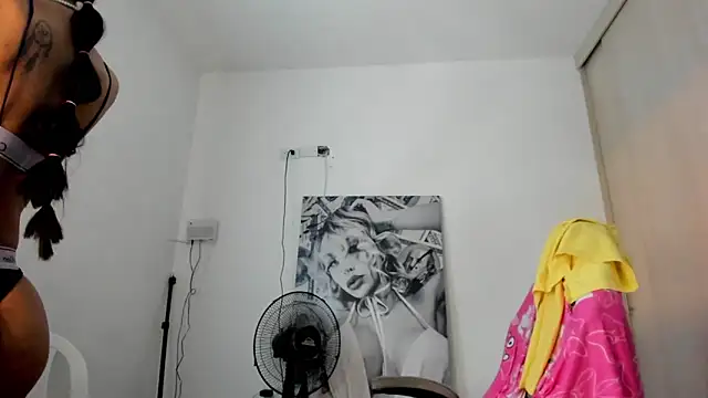  juliana star  online show from 05/08/26, 12:36