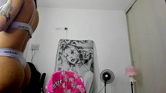  juliana star  online show from 09/17/25, 09:39