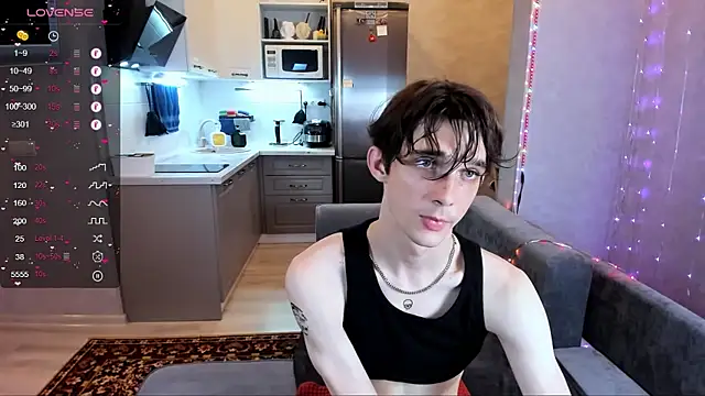 Aaron Boom online show from 06/28/26, 09:32