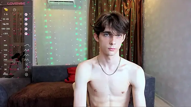 Aaron Boom online show from 06/18/26, 06:13