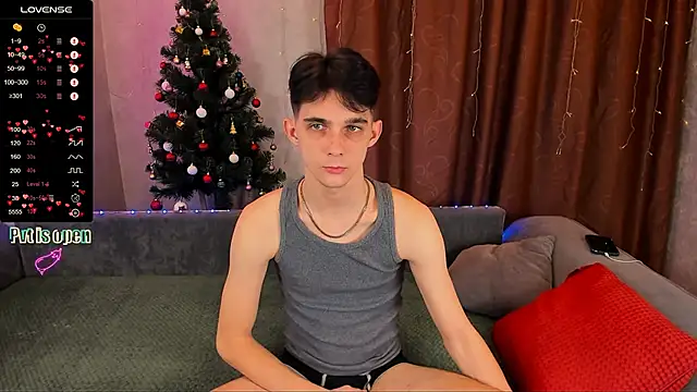 Aaron Boom online show from 12/15/25, 10:59