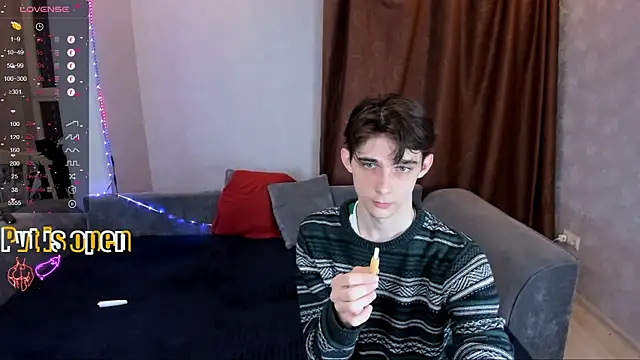 Aaron Boom online show from 05/15/26, 09:02