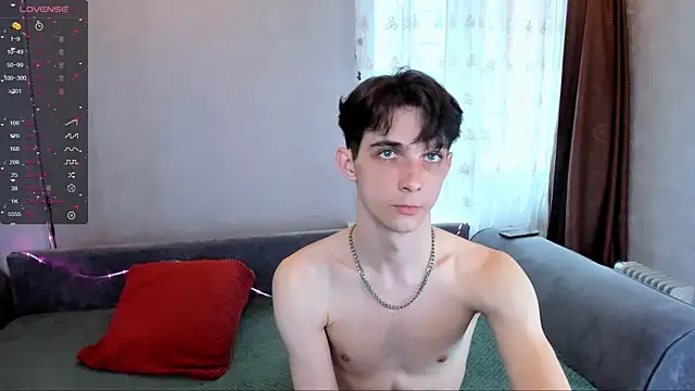 Aaron Boom online show from 04/30/26, 01:18