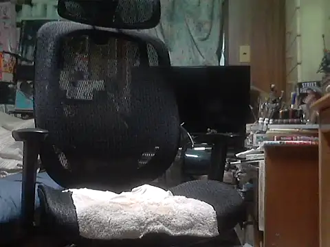 Snapshot of shikokichi55 chatting on 09/30/25, 02:12 shikokichi55 online show from 09/30/25, 02:12