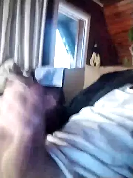 Snapshot of tomee83 chatting on 12/03/25, 06:47 tomee83 online show from 12/03/25, 06:47