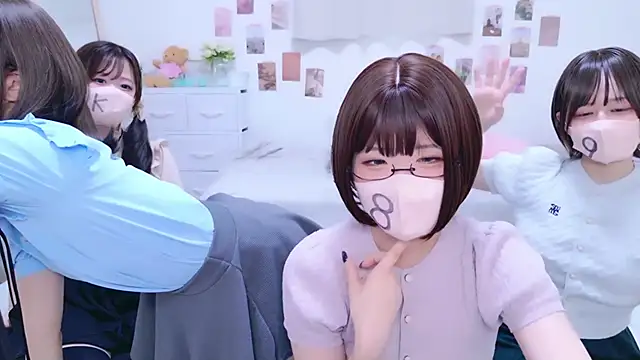 841 yayoi online show from 10/25/25, 04:22