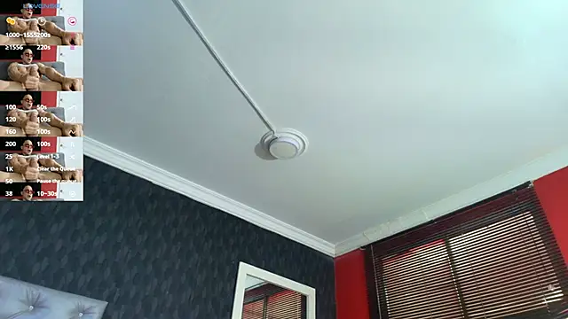 Snapshot of AlexLenox_ chatting on 11/12/25, 01:15 AlexLenox online show from 11/12/25, 01:15