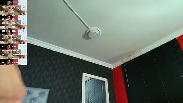 Snapshot of AlexLenox_ chatting on 09/19/25, 01:04 AlexLenox online show from 09/19/25, 01:04