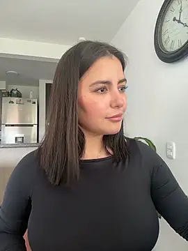 Snapshot of sukhakunis1 chatting on 02/13/26, 05:24 sukhakunis1 online show from 02/13/26, 05:24