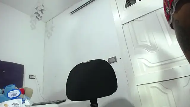 Squirter pussybomb online show from 05/28/26, 04:09