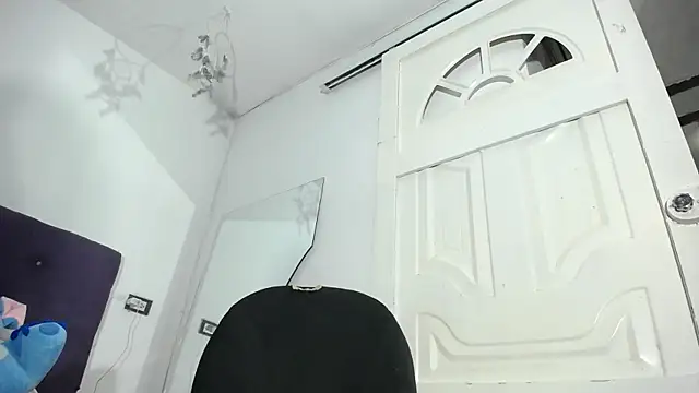 Squirter pussybomb online show from 03/20/26, 06:58