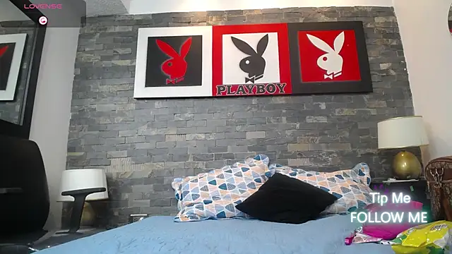 dayadubey  online show from 11/25/25, 10:04