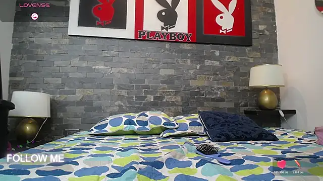 dayadubey  online show from 03/17/26, 11:35