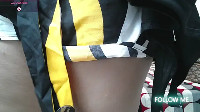 dayadubey  online show from 10/18/25, 10:06