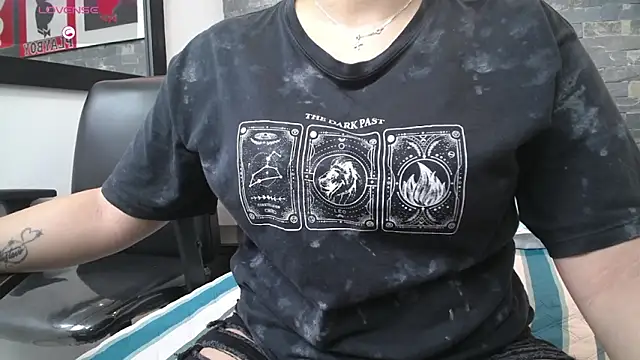 dayadubey  online show from 02/20/26, 12:07