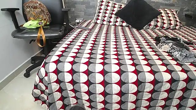 dayadubey  online show from 10/13/25, 10:06